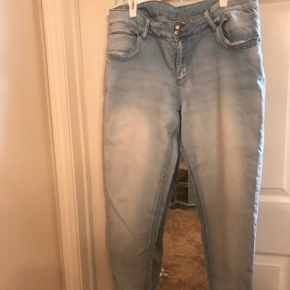Women’s jeans